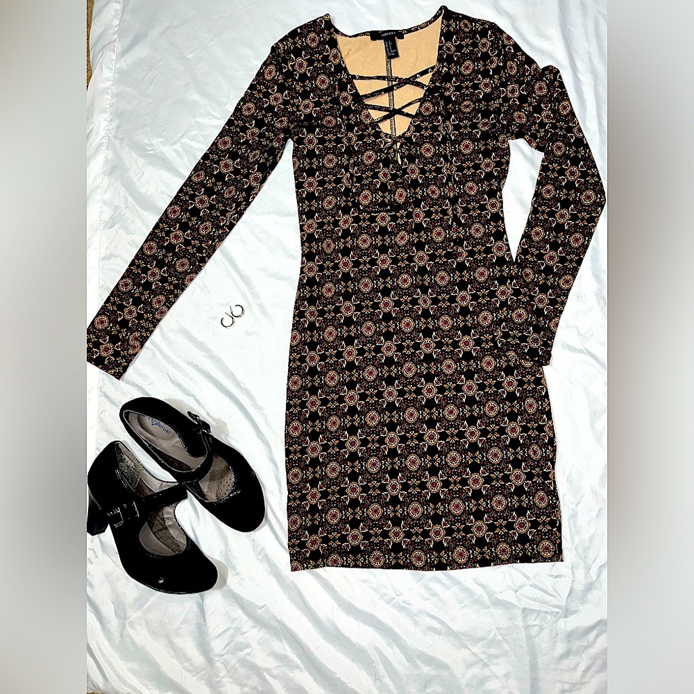 Forever 21 Lace-up Body Con Dress. Size Small.